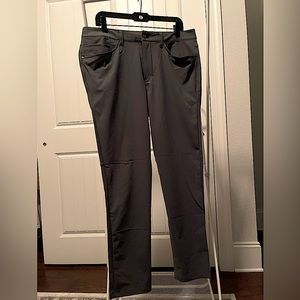 Men’s Lululemon ABC Slim Fit Pants Size 34W / 32L - Color Smoked Spruce